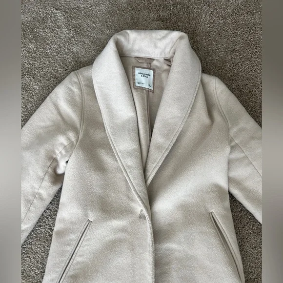 Abercrombie and Fitch Wool Blend Top Coat - Picture 3 of 4